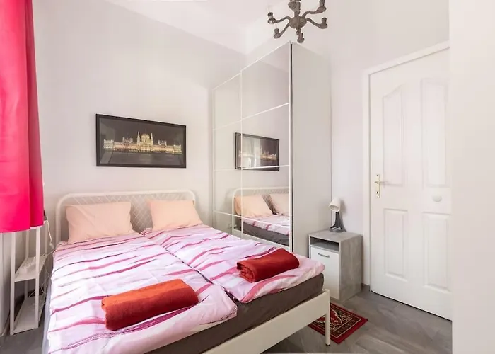 Kz10e Paola On Kazinczy Utca Appartamento Budapest
