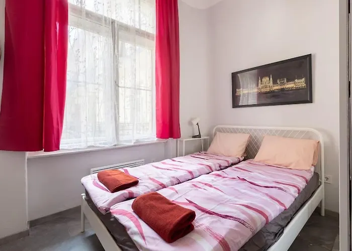 Kz10e Paola On Kazinczy Utca Appartamento Budapest